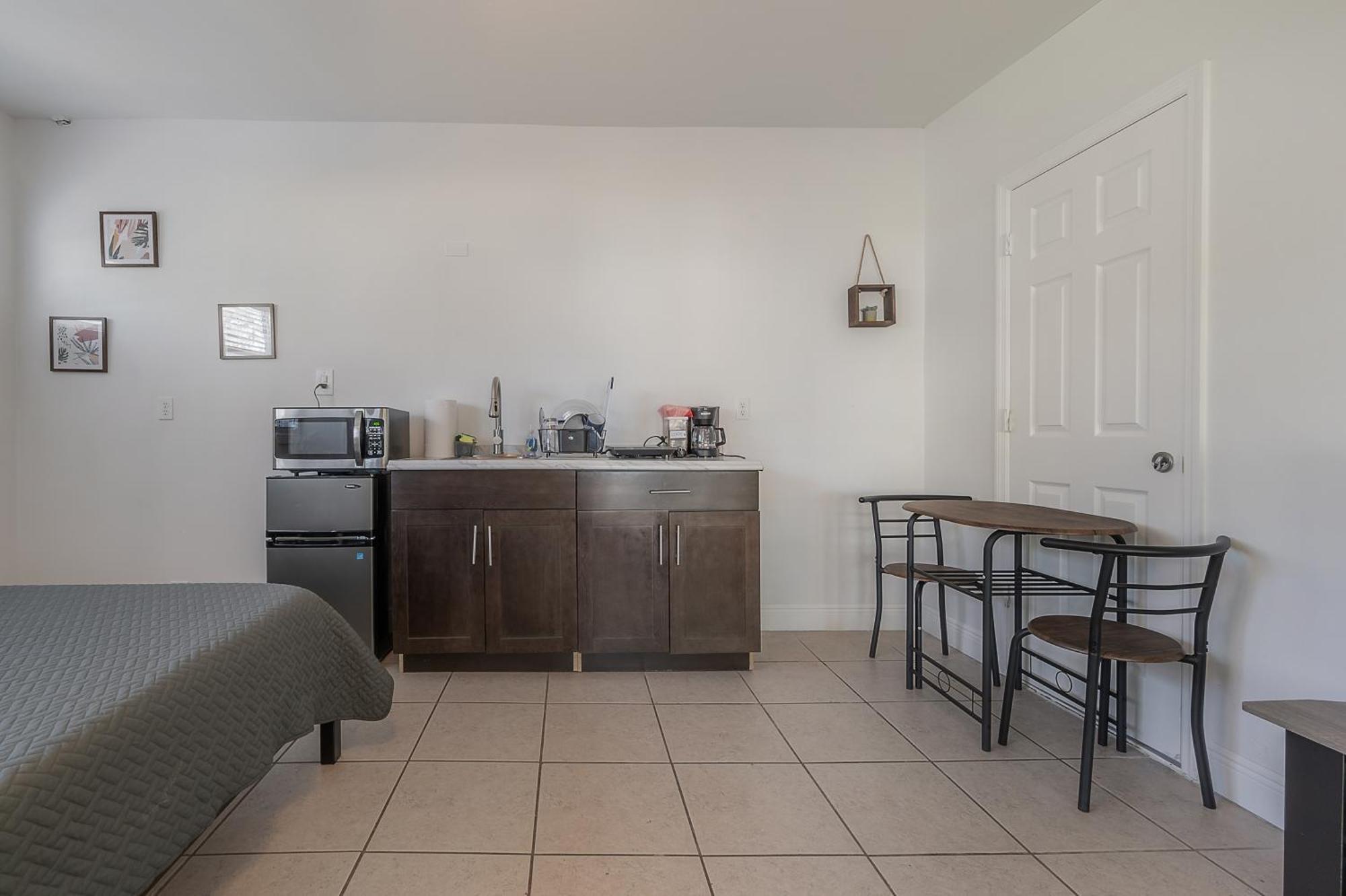 Stadium Suite With Area & Parking Tampa Bagian luar foto